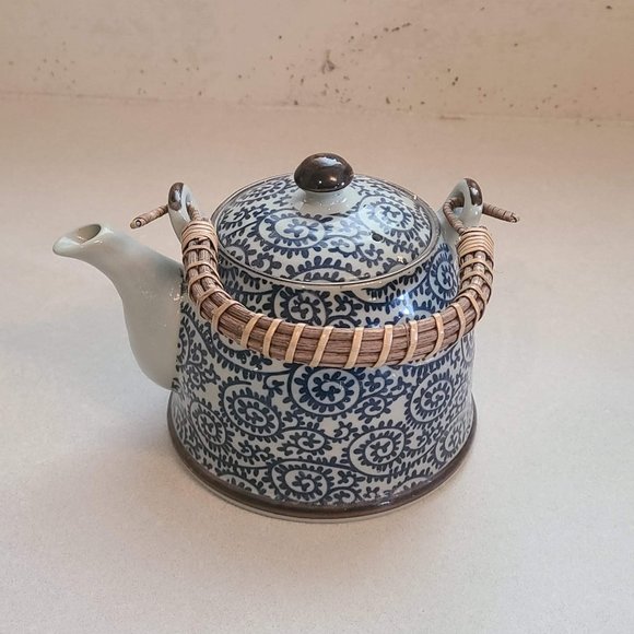 Blue Patterned Tea Pot - Picture 5 of 8